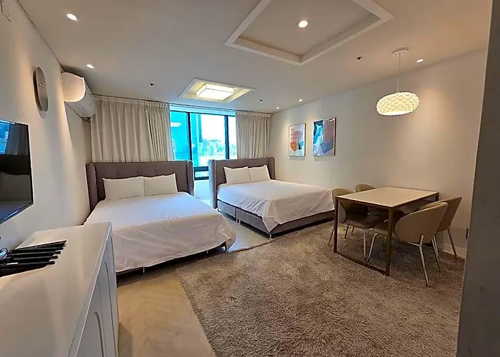 Sh Hotel