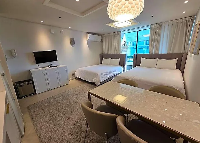Hotel Sh