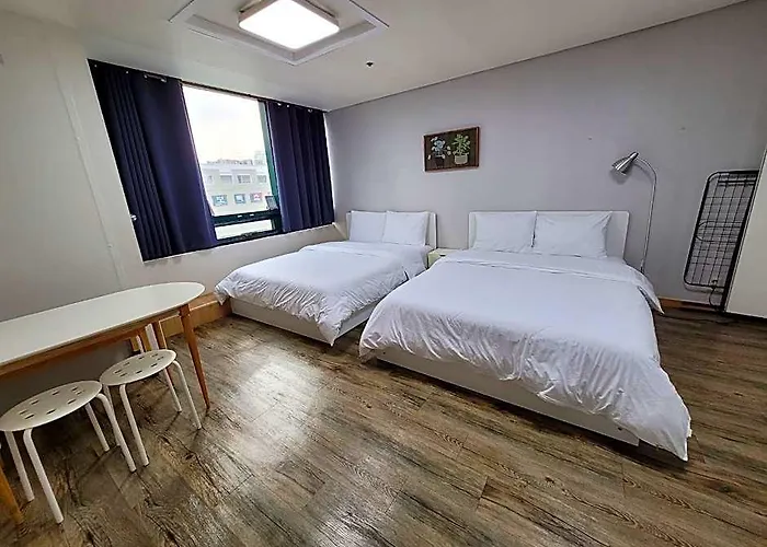 Hotel Sh 2*