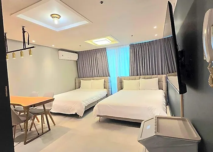 Hotel Sh 2*