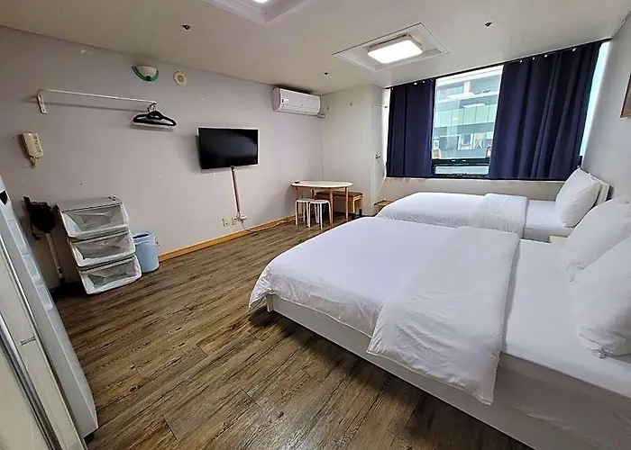 Hotel Sh 2*